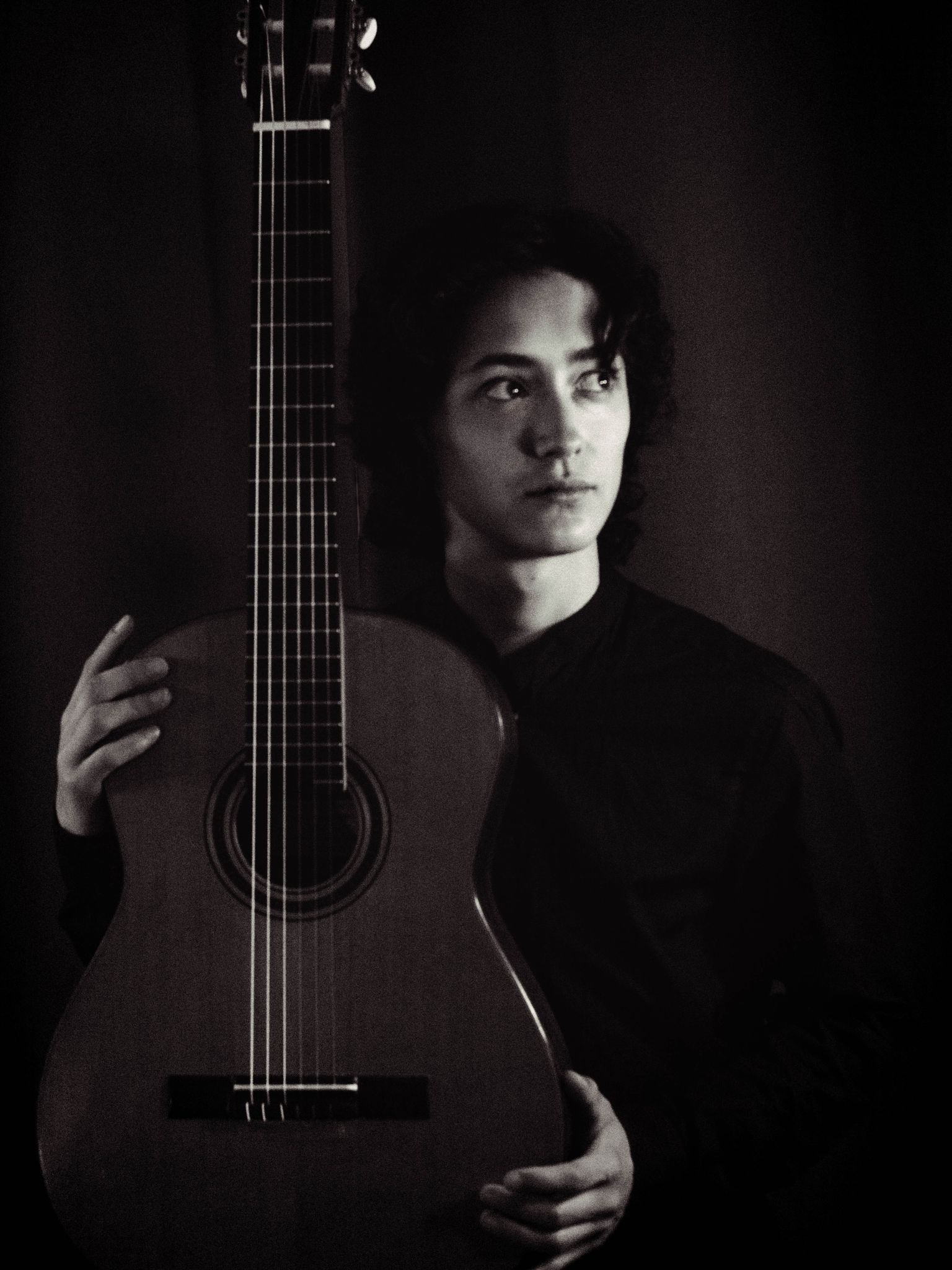 Eduardo Cal com guitarra